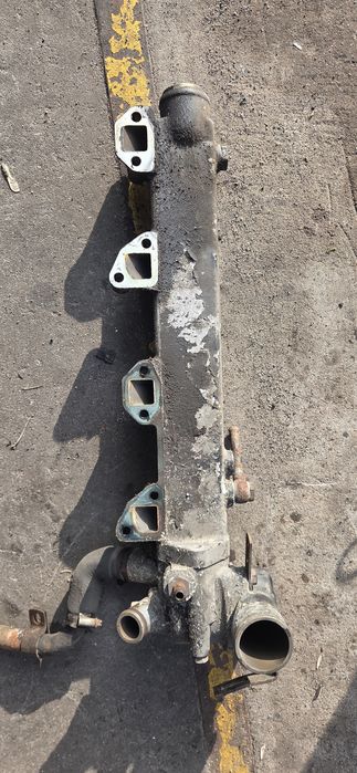 Kolektor wodny króciec  Man 8-150 Silnik D0824 Man 10-150