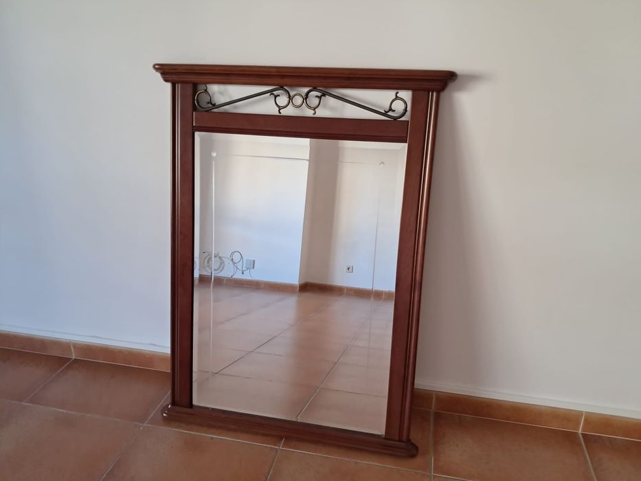 Espelho em cerejeira ,1.09 cmx0.83 cm.