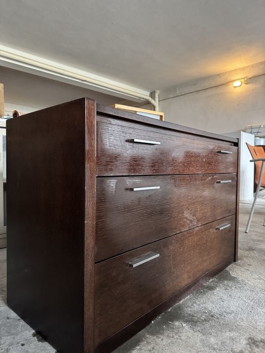 Movel de Madeira com Gavetas