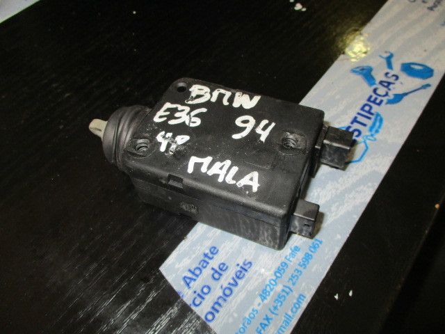Fechadura / fecho da mala BMW 3 Compact (E36)