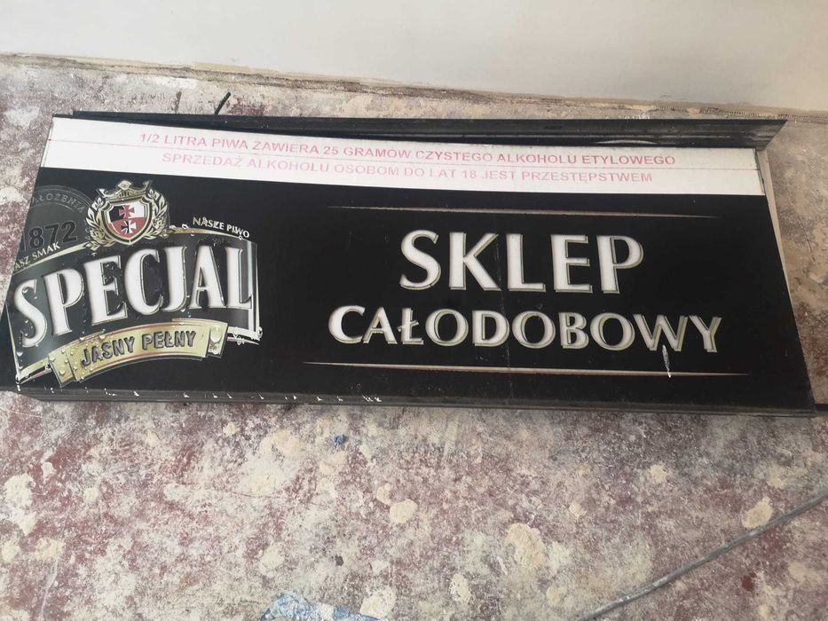 Szyldy reklamowe sklepu