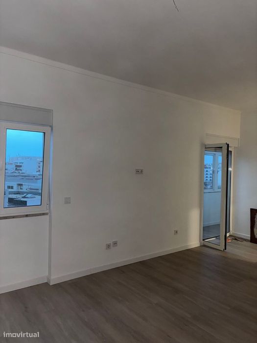 Apartamento T4 Barreiro Remodelado