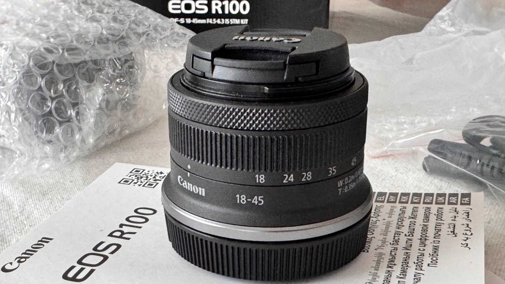 Canon EOS R100 + Objetiva RF-S 18-45mm - Nova na caixa original