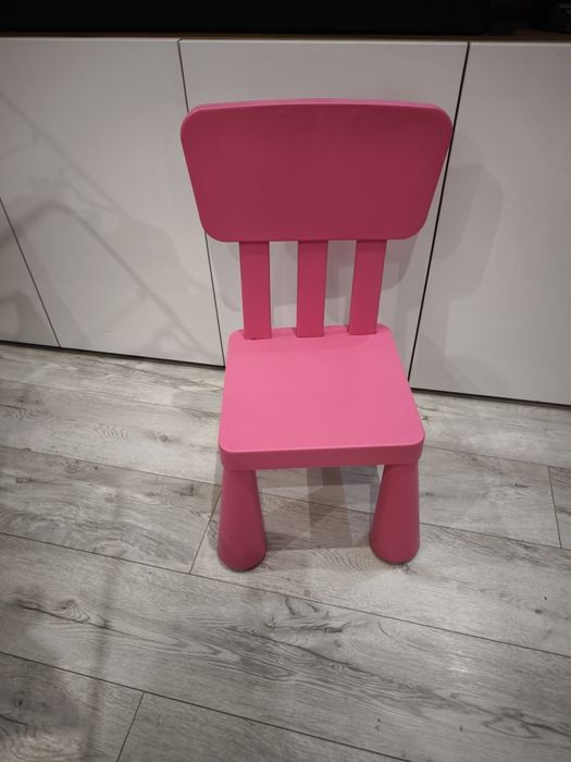 Krzesełko dla dziecka