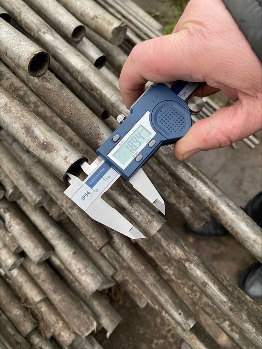 Труба нержавіюча