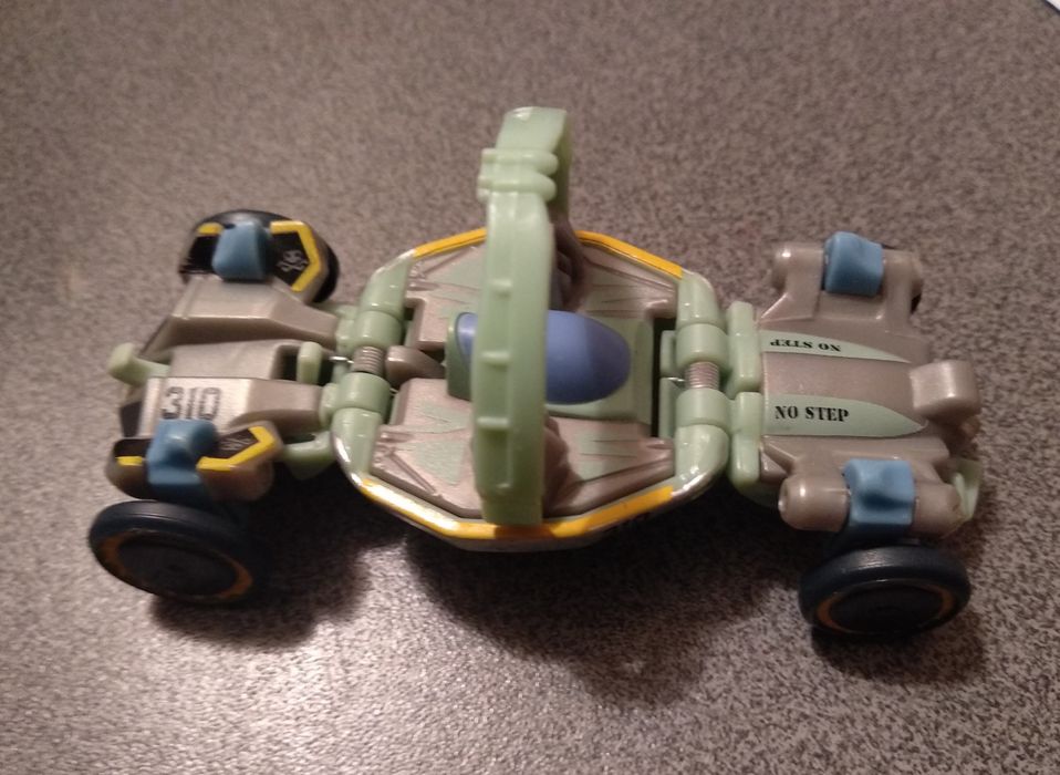 Hot Wheels Ballistik Autokula