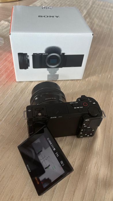 Máquina Sony ZV-E10