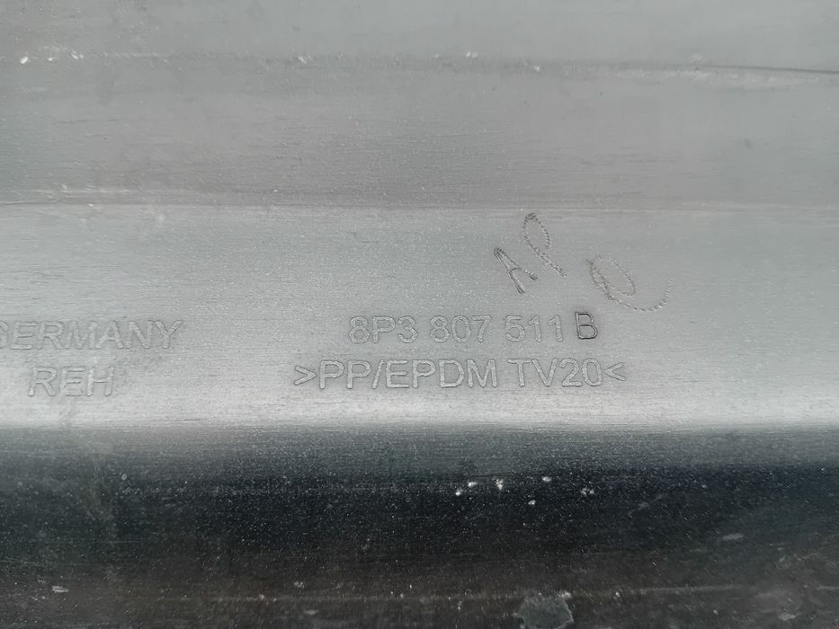 Pára-choques trás AUDI A3 (8P1)