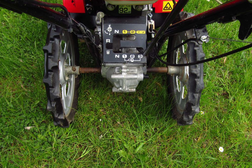 Glebogryzarka Honda FF 300  biegi napęd polecam