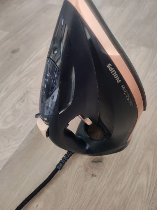 Pfilips azur 7500