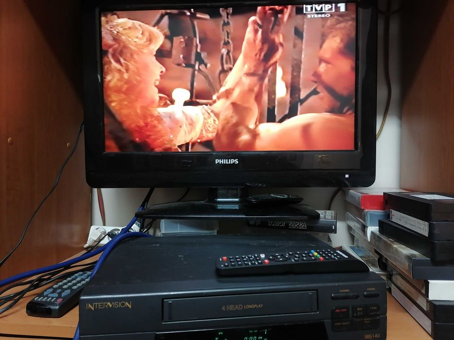 Magnetowid VHS Intervision V4096 (orion) pilot