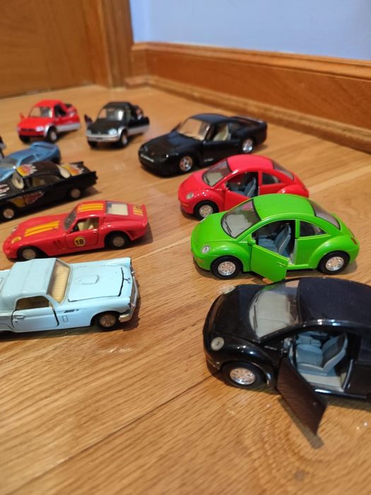 Conjunto carrinhos - inclui Porsche, Volkswagen e Jipe