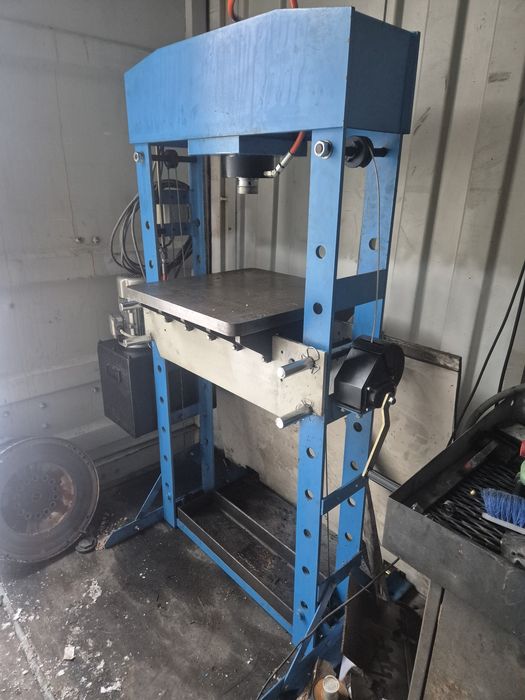 Prasa 50t solidna mocne łoże