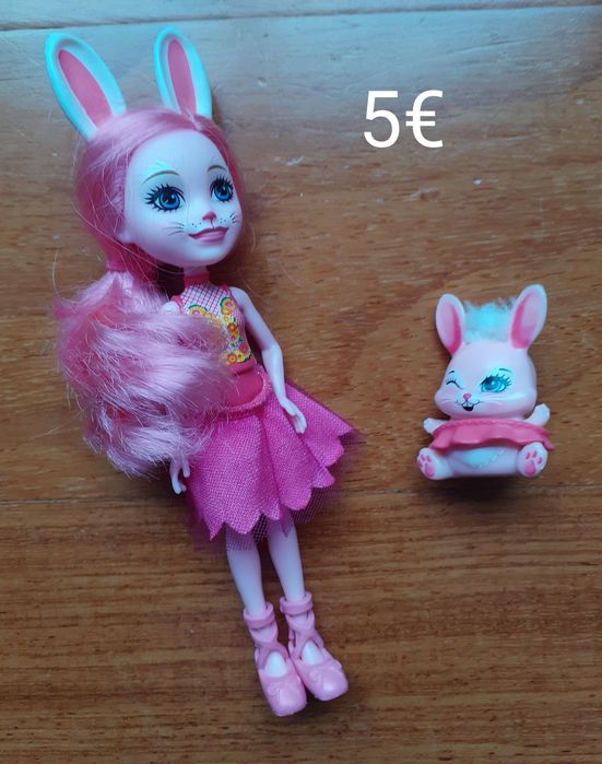 Echantimals bonecas e mascote