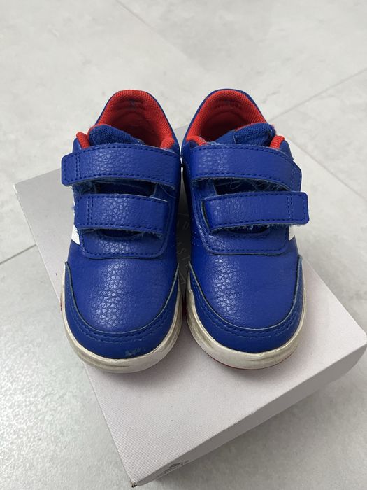 Buty adidas r. 24