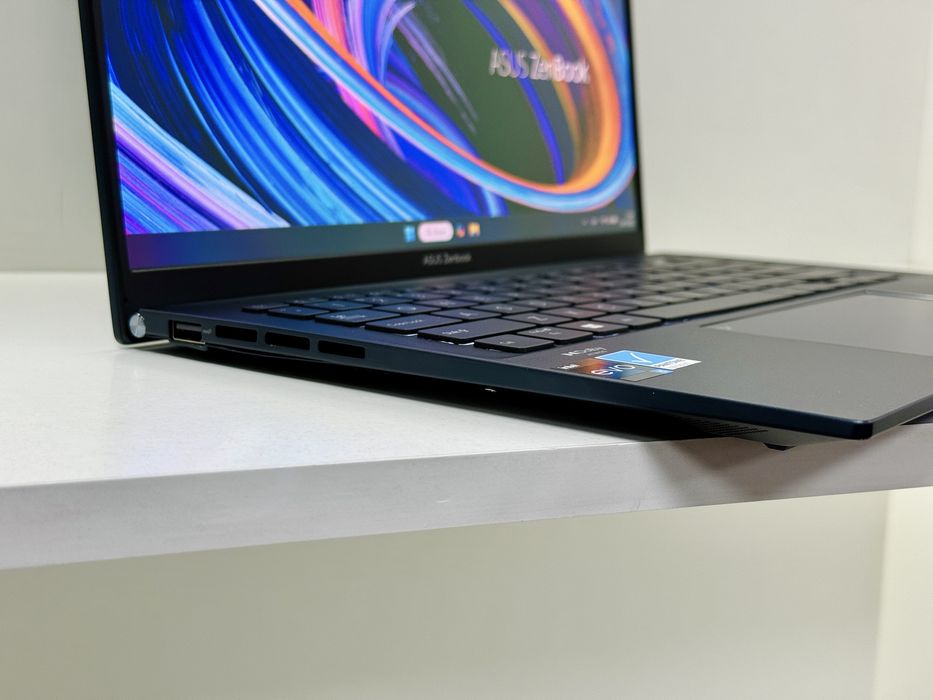 OLED 3k 90Hz | Core i5-1240P | DDR5 8Gb | SSD 1Tb | ASUS ZenBook Q409Z