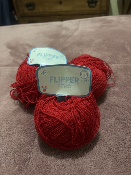 Novelos “Flipper” 50 gramas 210 metros agulhas 2-2,5