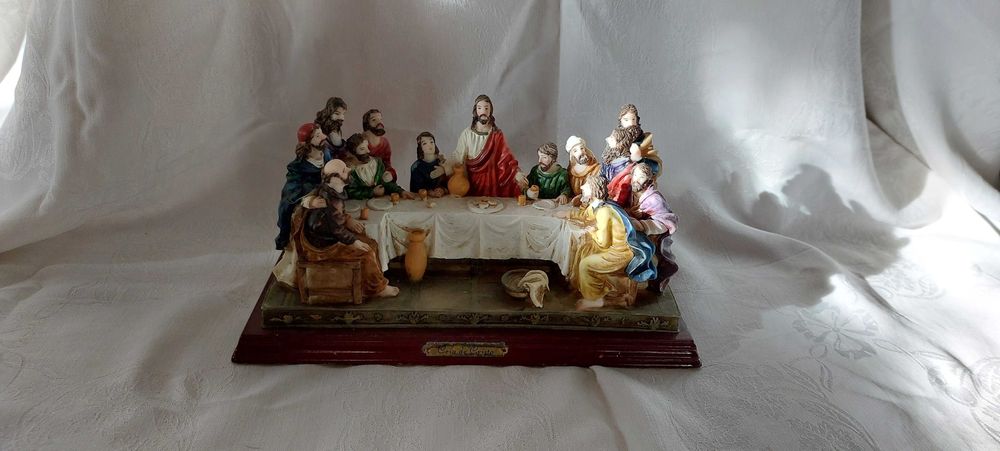 Ultima ceia em resina