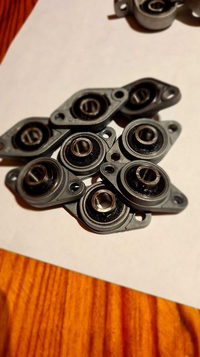 Łożysko kulowe w aluminiowej obudowie KFL08 8mm