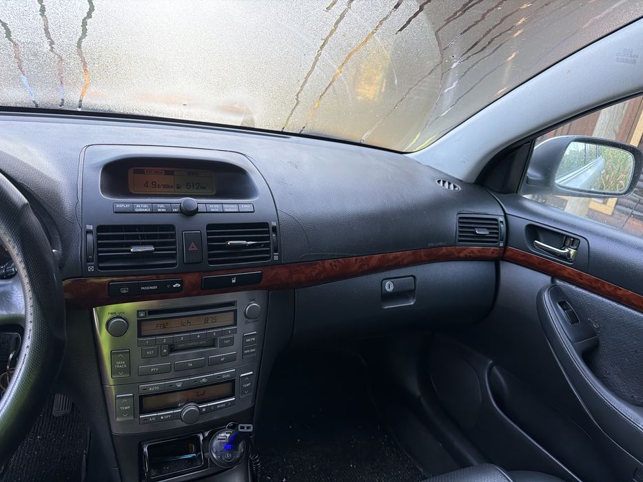 Toyota avansis vendo