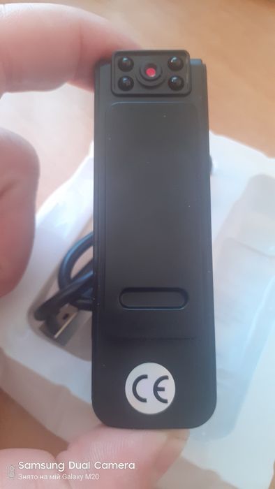 Нагрудный видеорегистратор с хорошей камерой, новый.