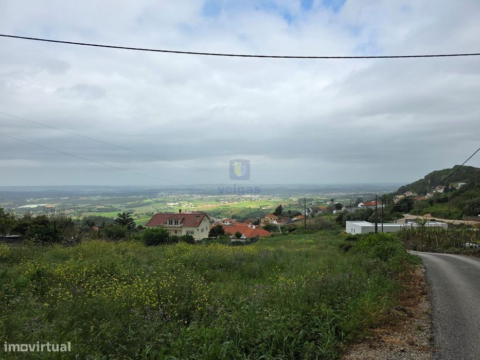 Plot of Land with Approved Project for a T3/T5 Detached House with Panoramic View