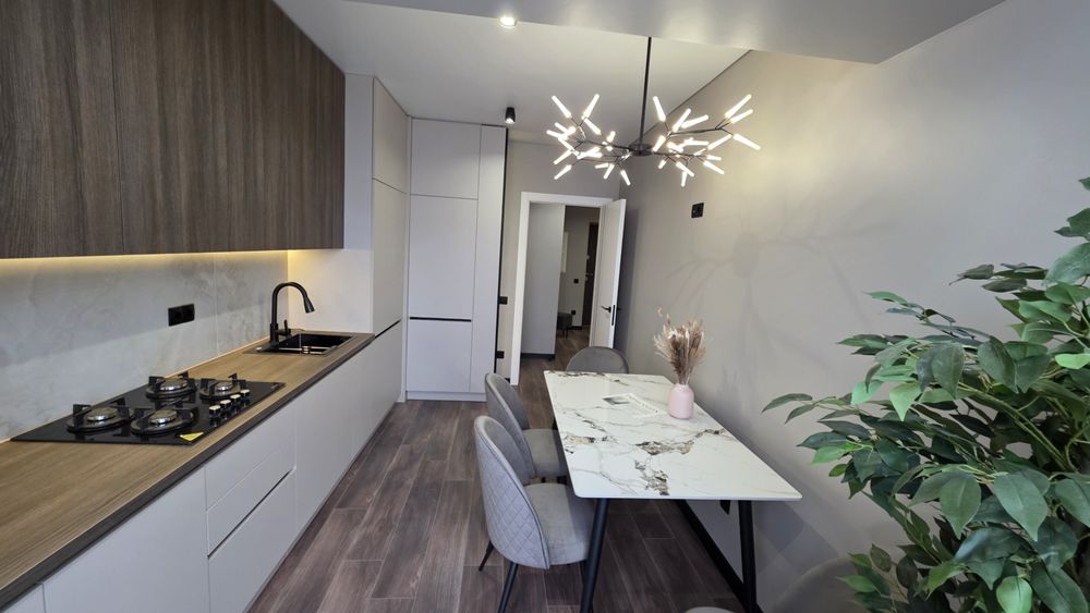 • Продається 2-кімнатна новобудова