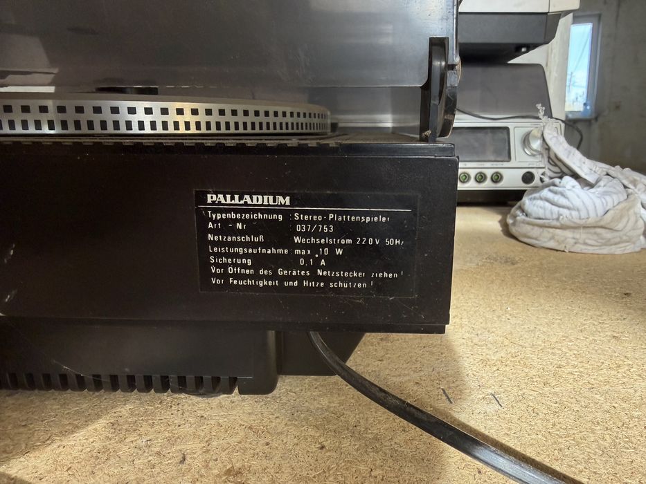 Gramofon.