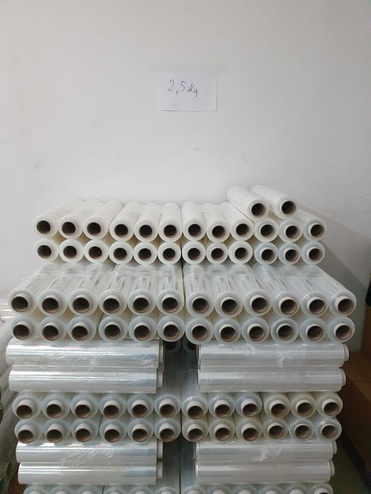 folia stretch transparentna 3 kg  / 21 zł NETTO