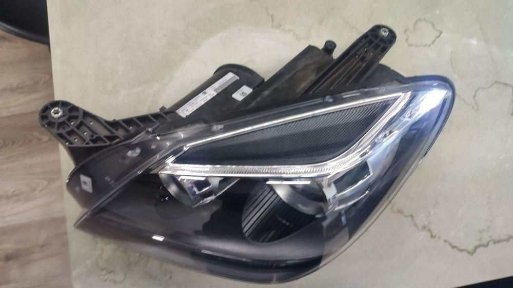 farol esquerdo bi-xenon led Mercedes SLK w172 AMG