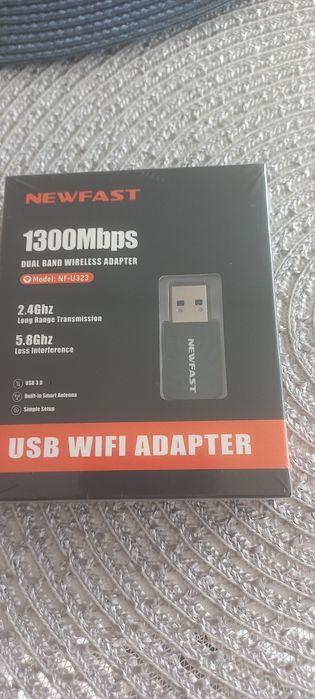 Nowy, zapakowany Adapter