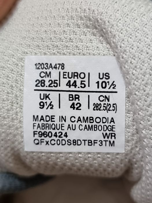 Оригінал 100% чоловічі кросівки asics gt-2160  eur 44.5