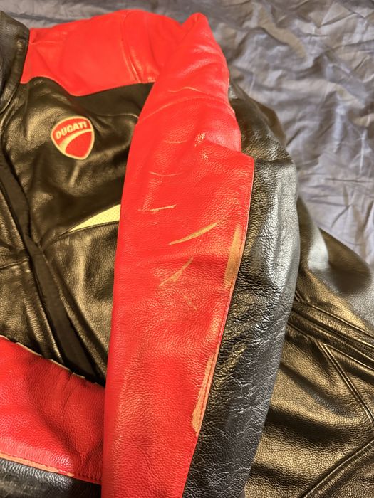 Kurtka skórzana ducati