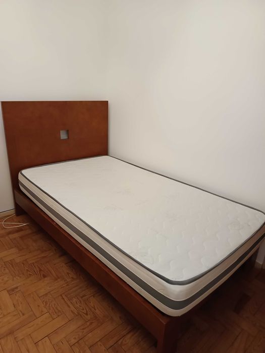 Cama em Cerejeira + Estrado + Colchão