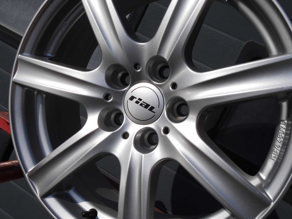 Felgi alu Rial 17 5x112 Skoda Octavia Seat Leon Vw Golf Caddy Audi A3