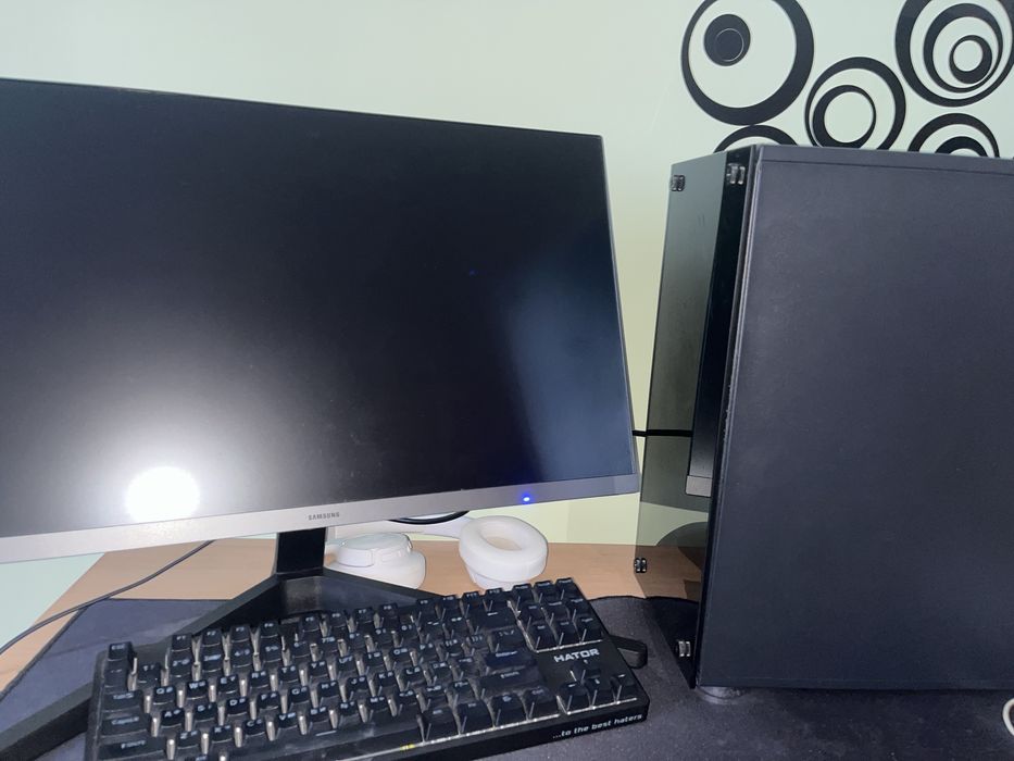 Комп’ютер+ монітор+ клавіатура