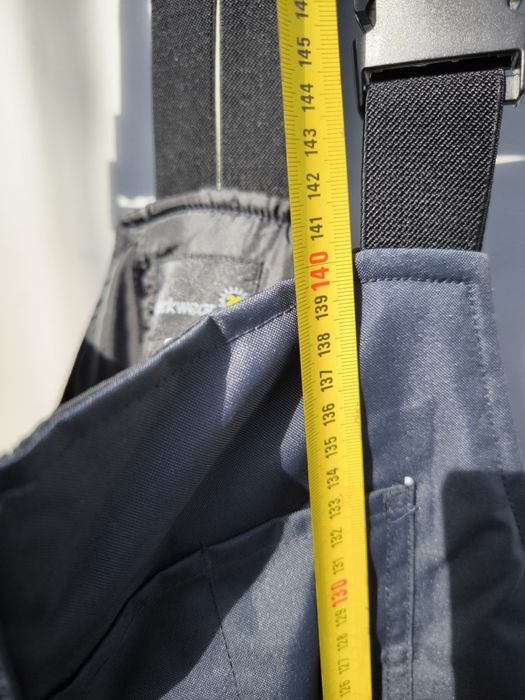 Продам новые теплые рабочие штаны