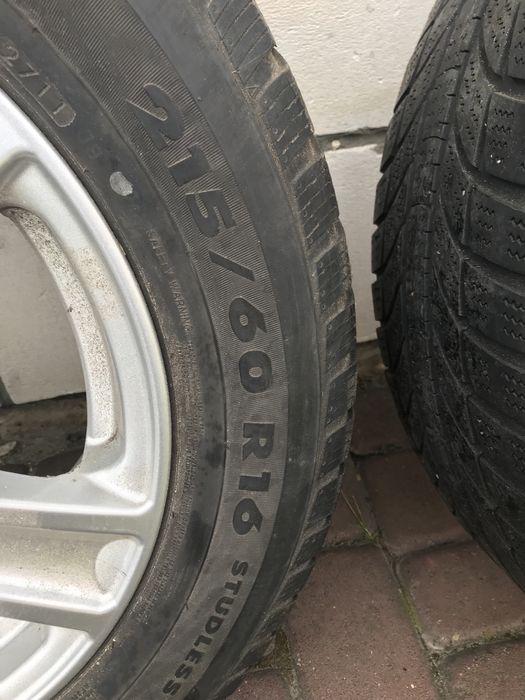 Комплект зимових шин GT Radial Champiro Winter Pro 215/60/16