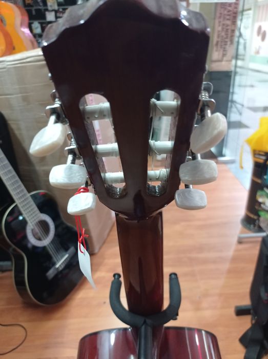 Guitarra clássica natural