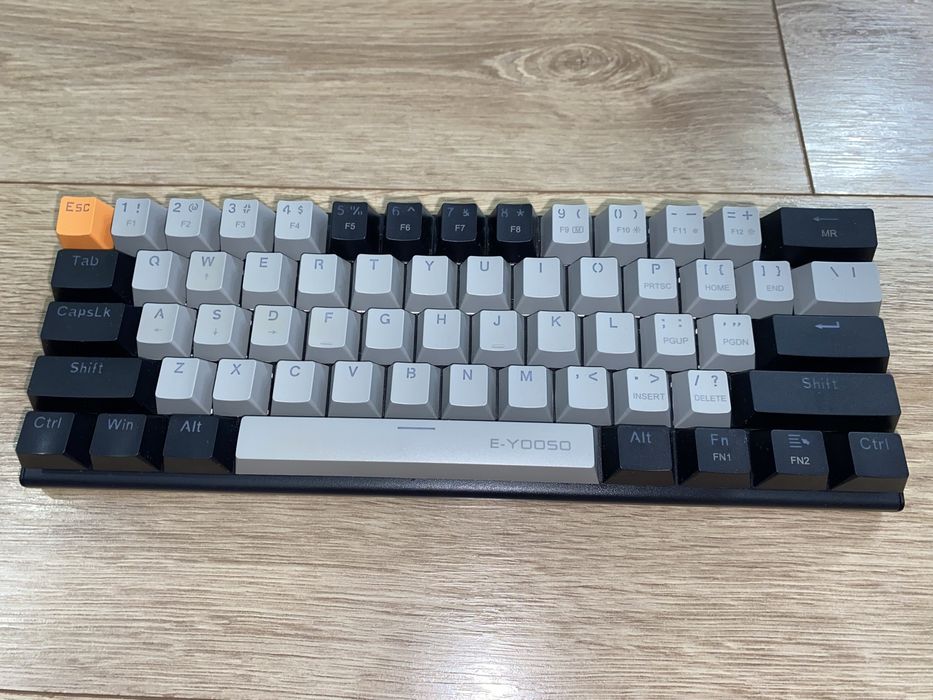 Механічна ігрова клавіатура з підсвіткою E-YOOSO Z11