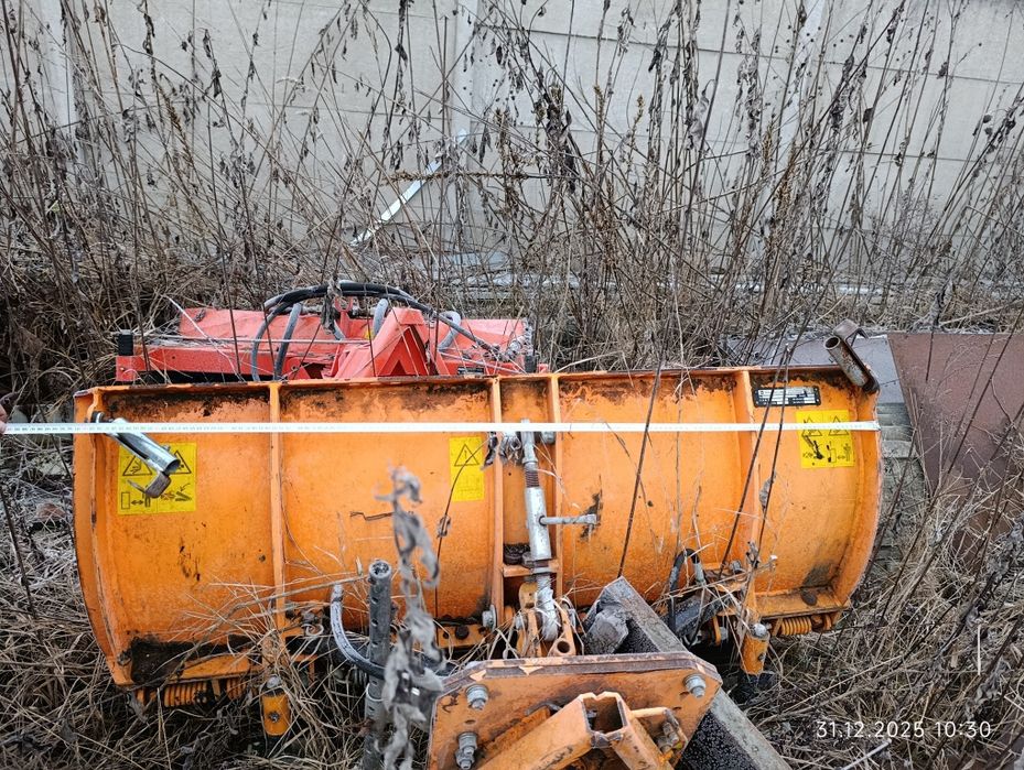 Pług  do odśnieżania