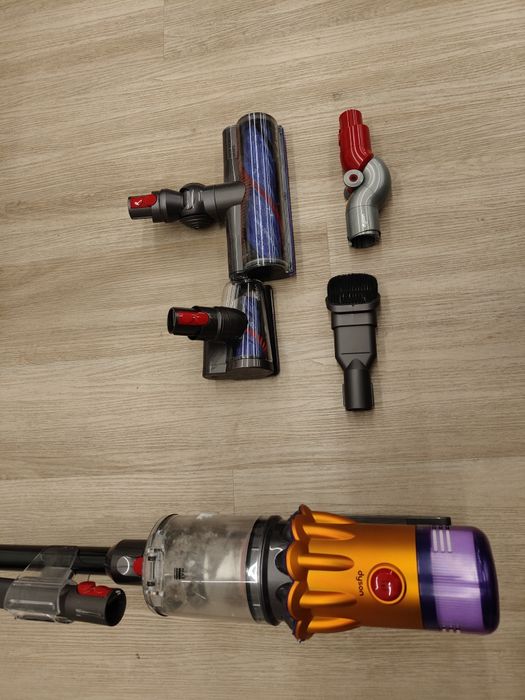 Dyson v12 odkurzacz