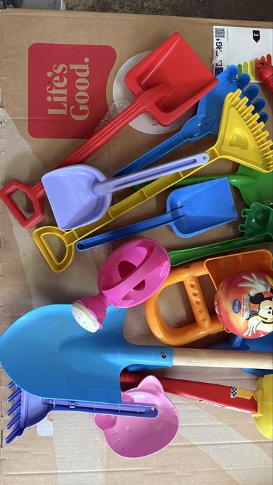 Pack Brinquedos de Praia p/ Criança | Baldes, Pás, Formas e Moinho