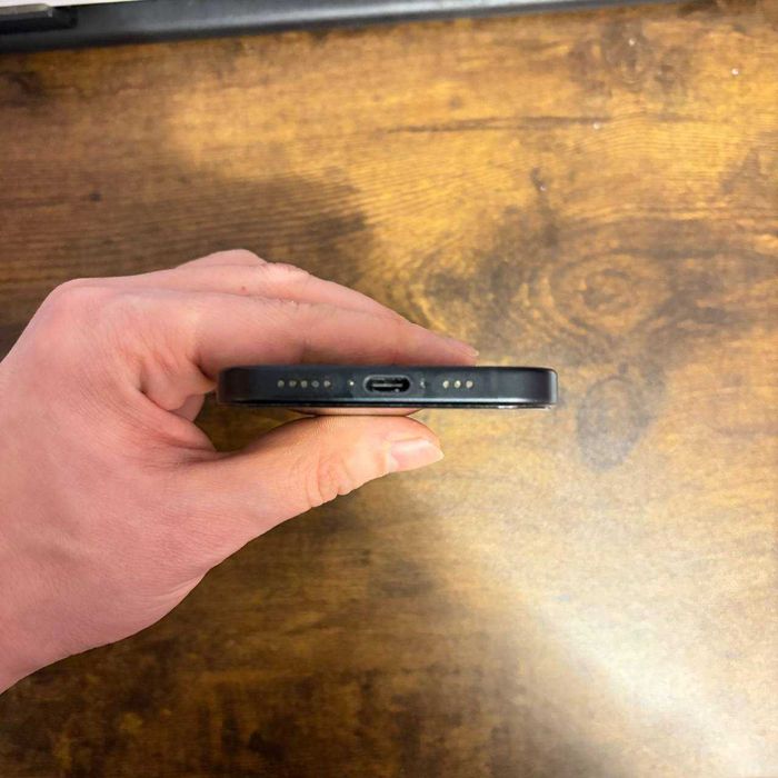 iPhone 15 128 gb black