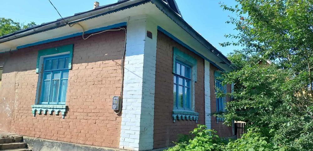 Продаж будинку у тихому місці
