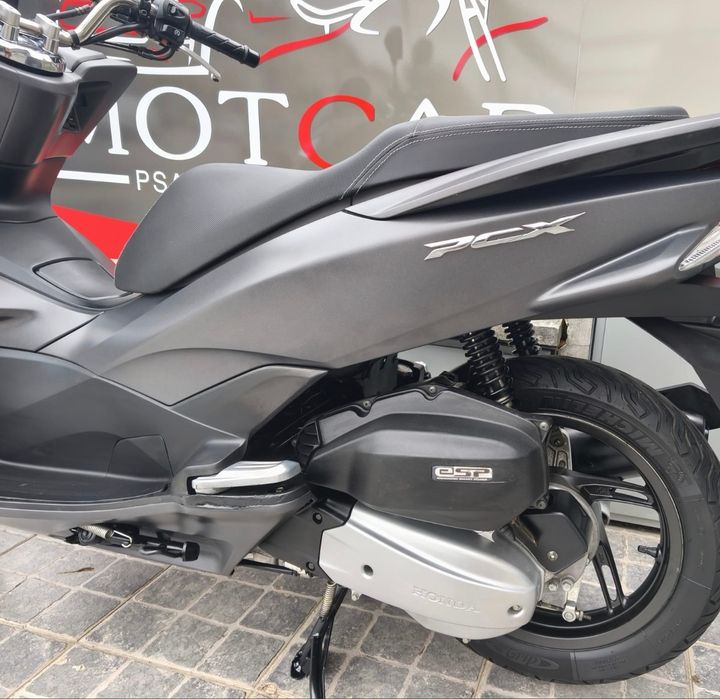 Honda pcx 125   excelente