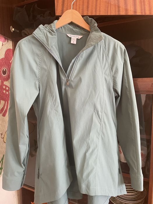 Жіночий легкий дощовик