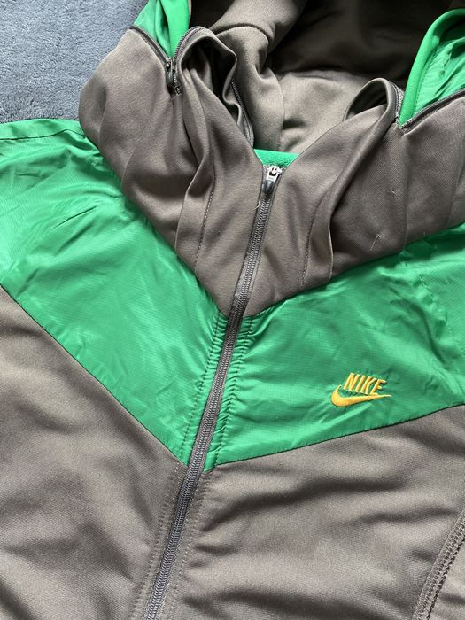 Kurtka Damska Wiosenna - NIKE - Women's Jacket - rozmiar M