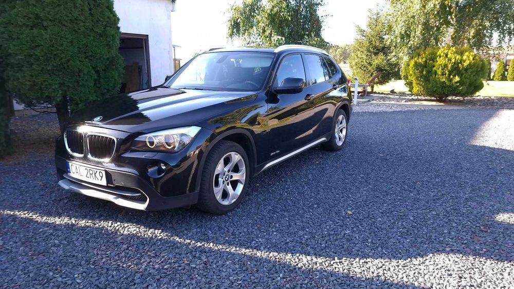 BMW iX1