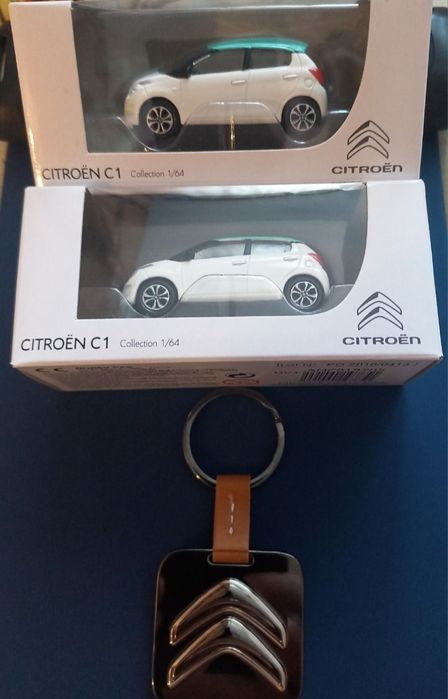 Коллекционая машинка CITROEN C1 оригинальная с салона